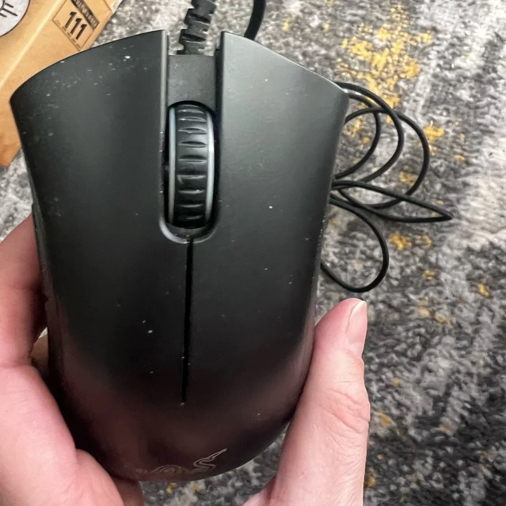 Razer sleek black